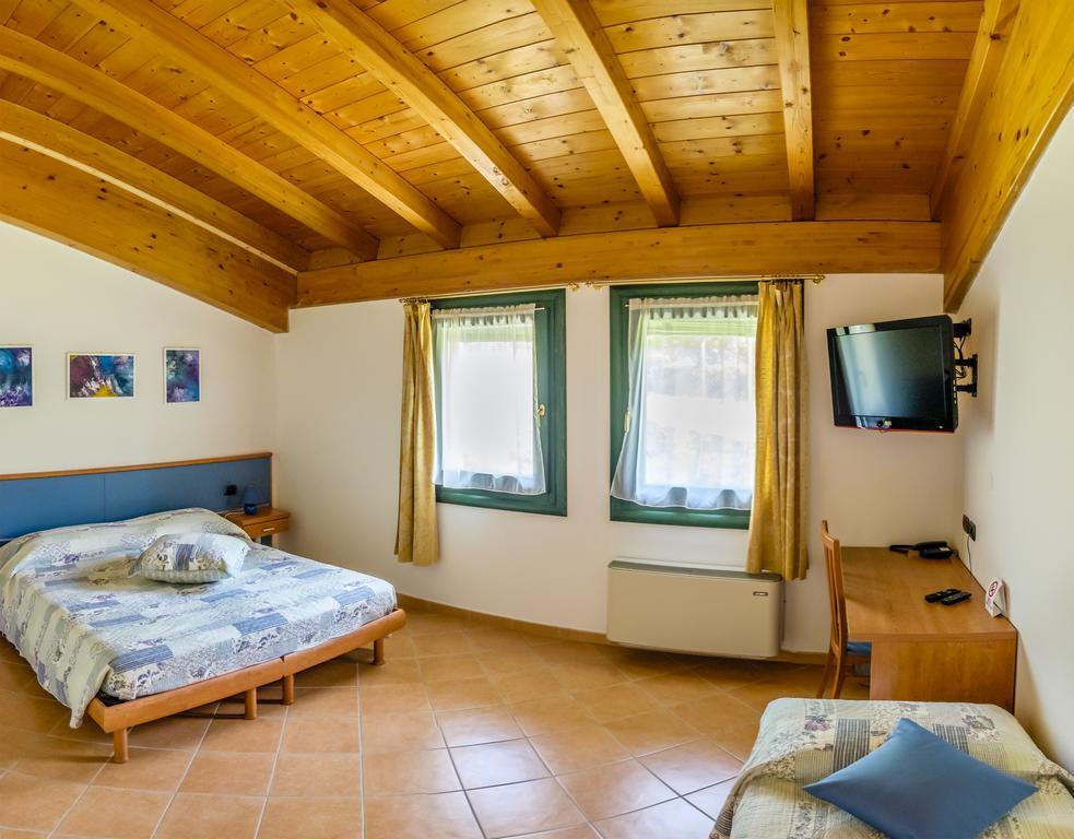 Al Colle Villa Cavaion Veronese Oda fotoğraf
